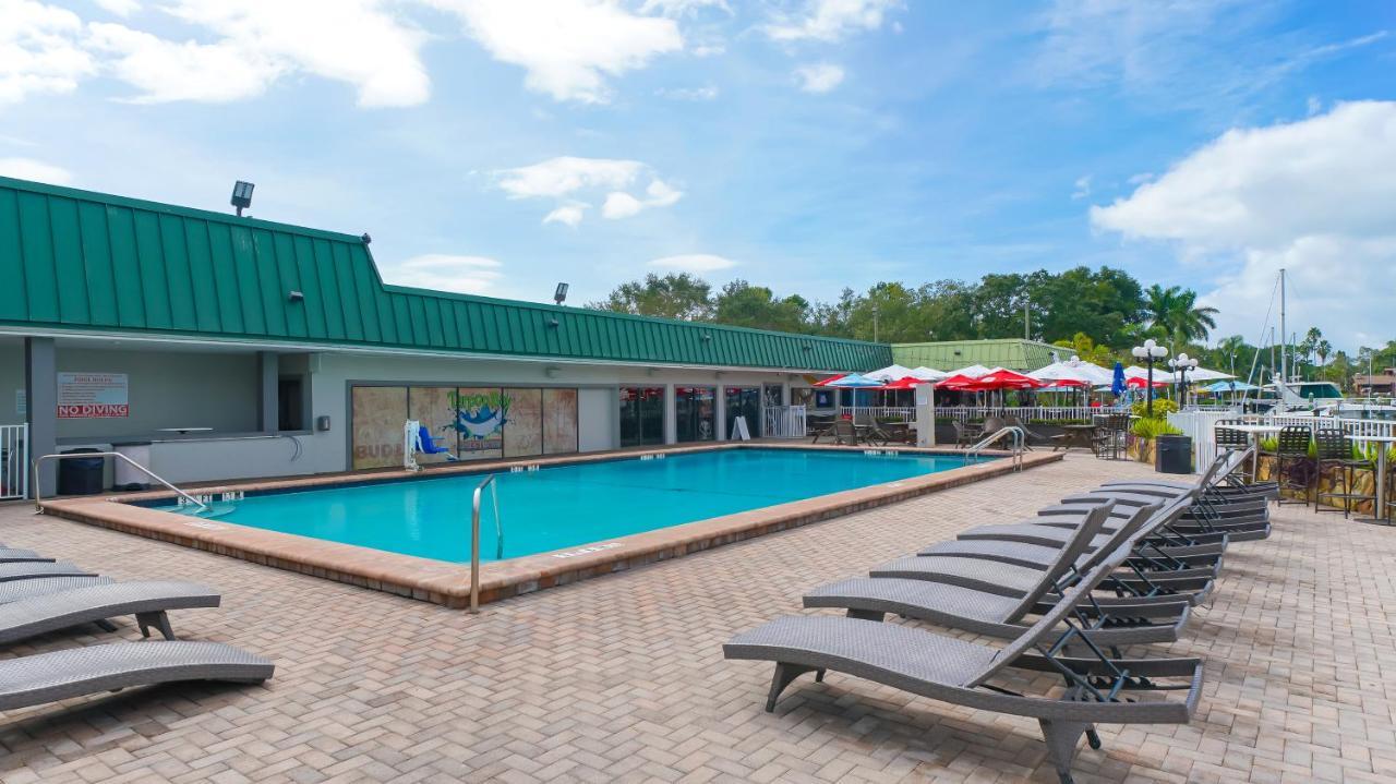 Waterfront Room, Heated Pool, Tiki Bar & Grill South Bradenton Eksteriør bilde