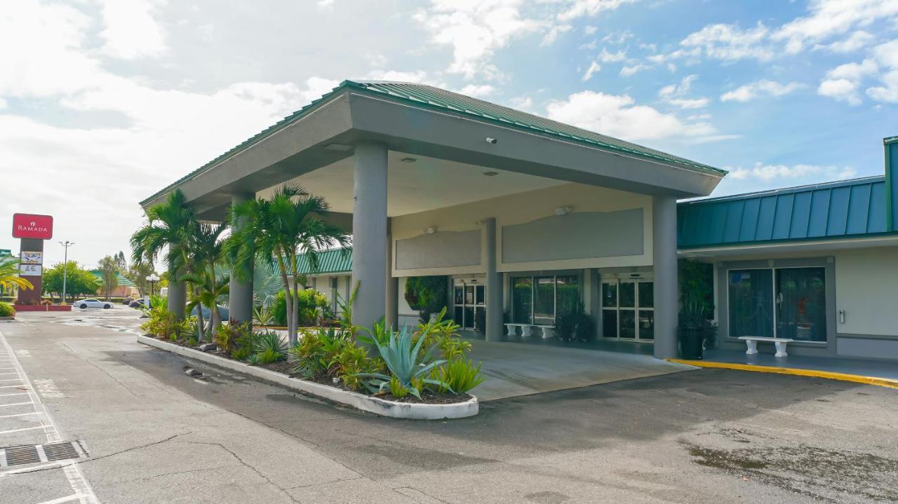 Waterfront Room, Heated Pool, Tiki Bar & Grill South Bradenton Eksteriør bilde