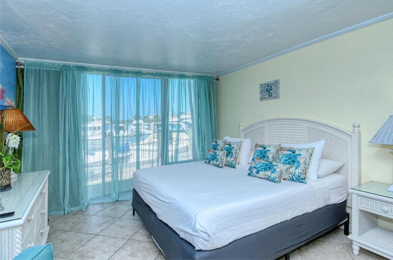 Waterfront Room, Heated Pool, Tiki Bar & Grill South Bradenton Eksteriør bilde