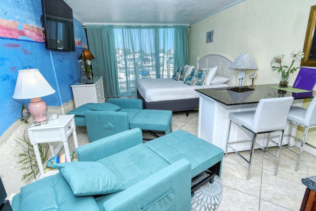 Waterfront Room, Heated Pool, Tiki Bar & Grill South Bradenton Eksteriør bilde